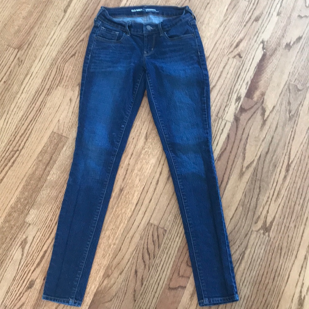 No damage barely used dark blue jeans